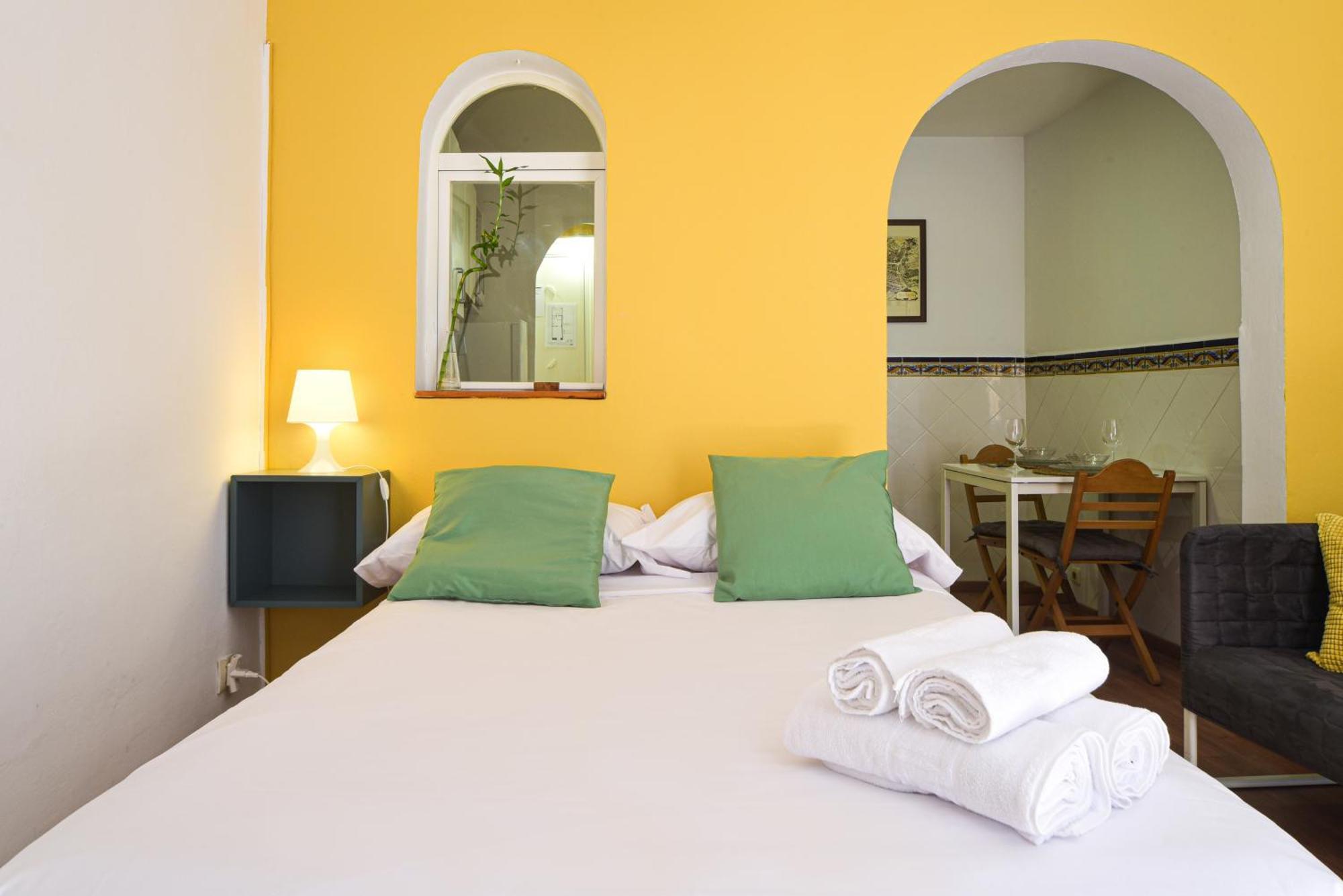 Apartamento El Prado Historic Center Madrid Exterior foto